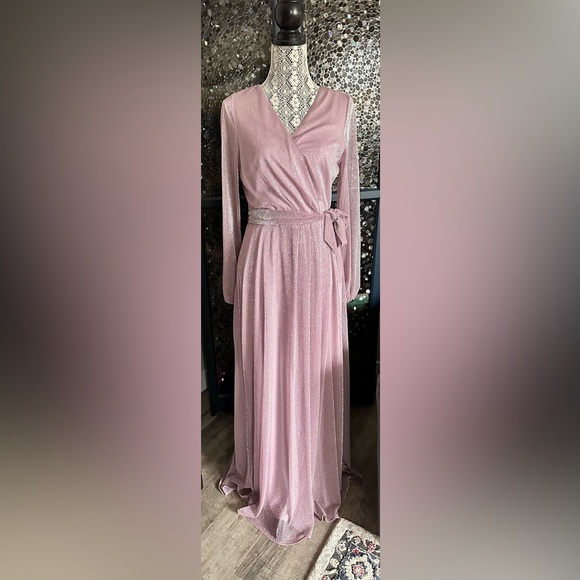 Shimmery pink dress - Picture 1 of 5